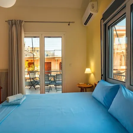 Upscale Modern Escape In The Historic Center 칼라마타