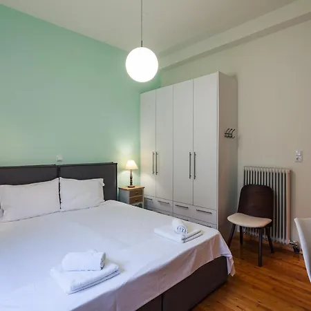Upscale Modern Escape In The Historic Center * Kalamata