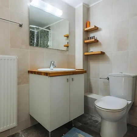 Upscale Modern Escape In The Historic Center Kalamata