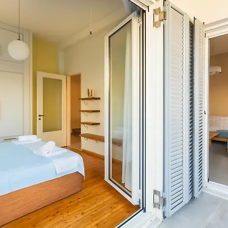 Upscale Modern Escape In The Historic Center *