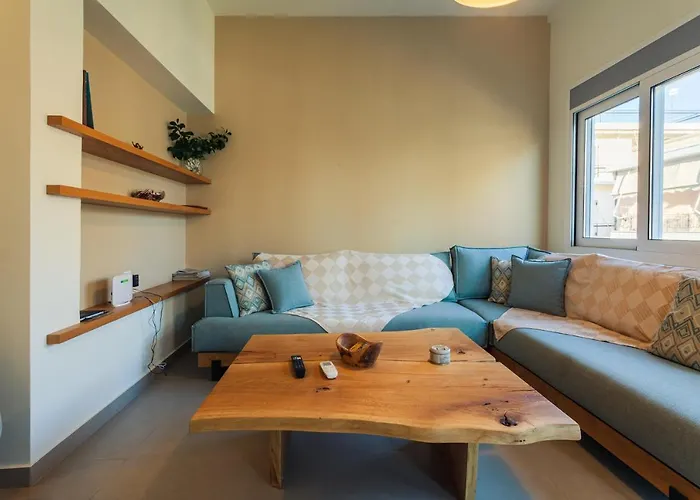 Upscale Modern Escape In The Historic Center