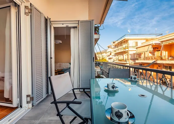 Appartement Upscale Modern Escape In The Historic Center Kalamata