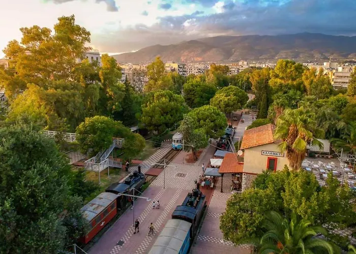 Lejlighed Upscale Modern Escape In The Historic Center Kalamata