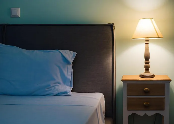 Upscale Modern Escape In The Historic Center Lejlighed