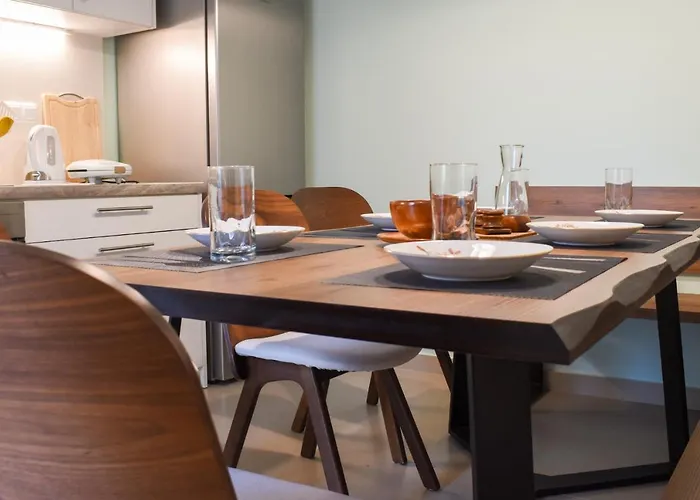 Upscale Modern Escape In The Historic Center Lejlighed Kalamata